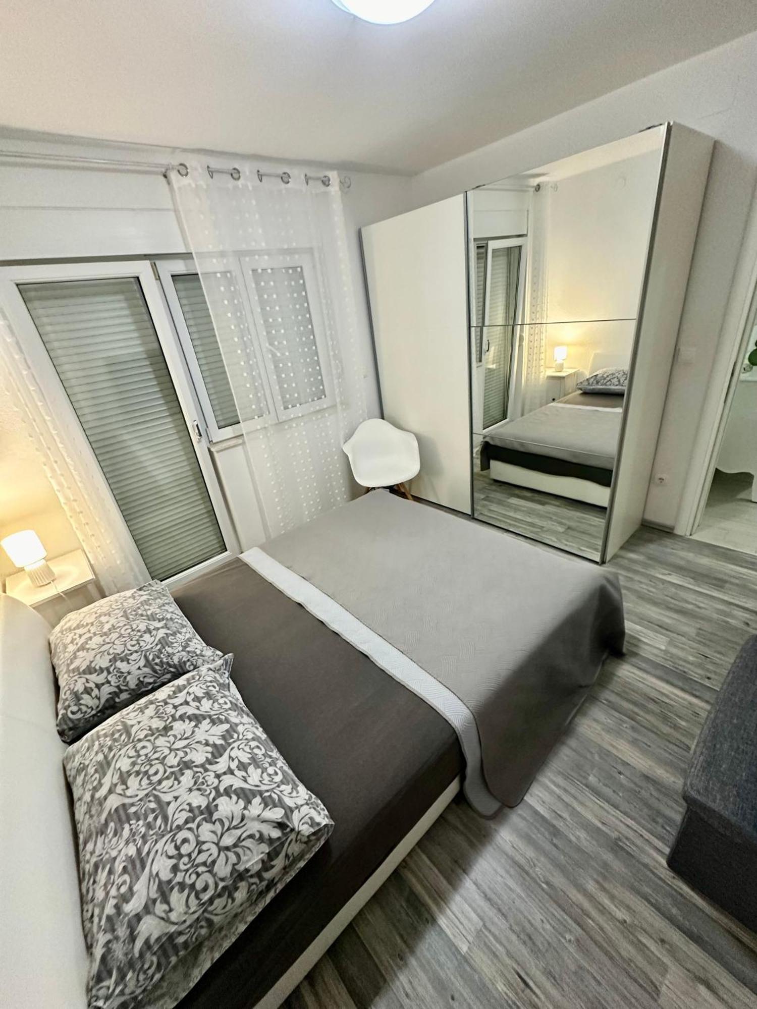 Apartments Zaja Seget Vranjica Eksteriør billede